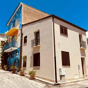 Maison d'hôtes L'angolo In Centro